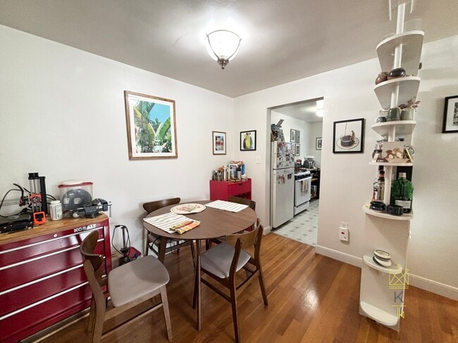 Building Photo - 47 Broadway