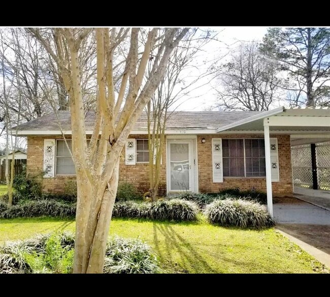 Building Photo - 470 Lula Ln
