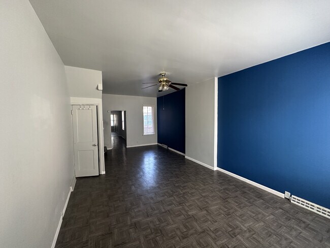 Building Photo - Carpenter Home