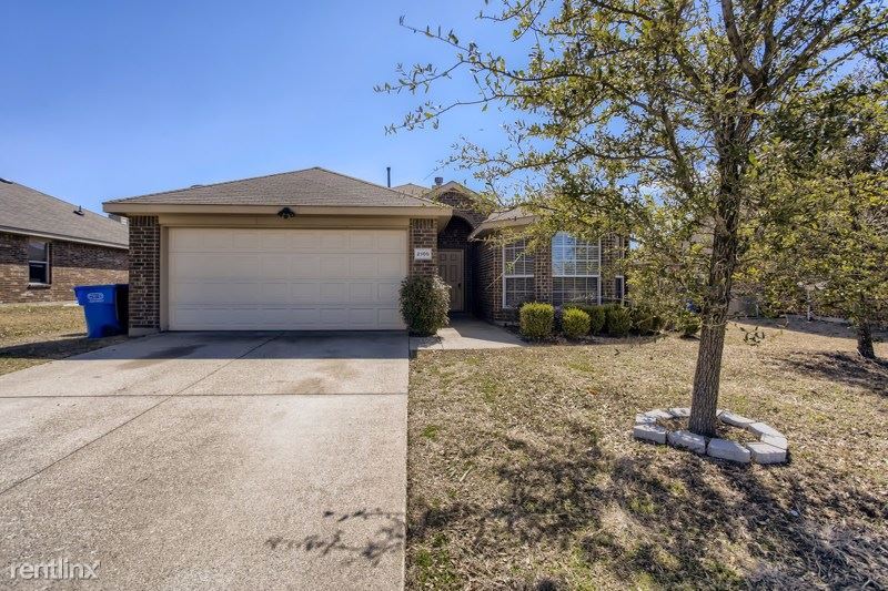Primary Photo - 3 br, 2 bath House - 2105 Thistle Ln UNIT