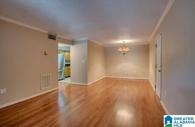 Foto del edificio - 2515 Veterans Memorial Pkwy