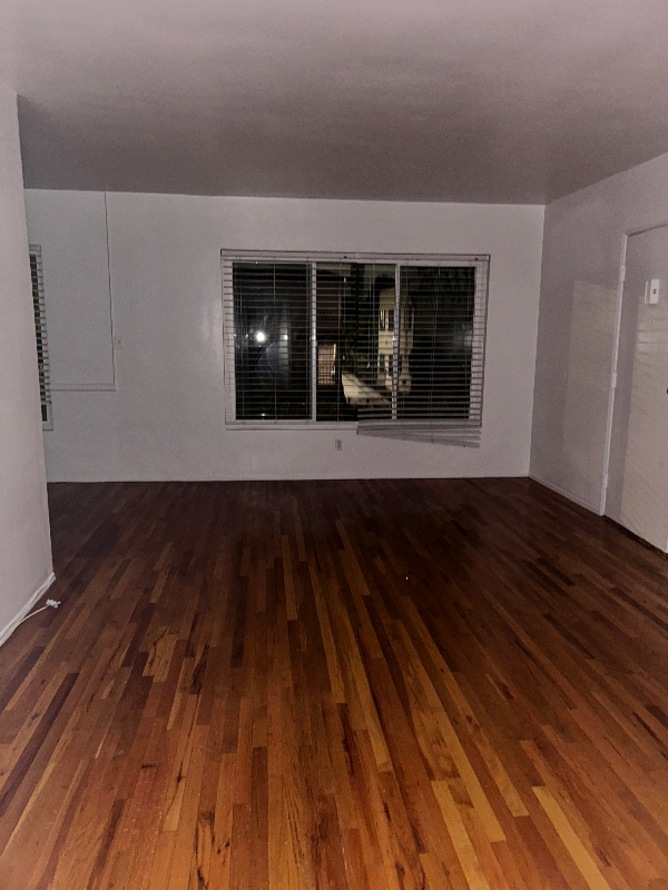Building Photo - 4800 Beverly Blvd