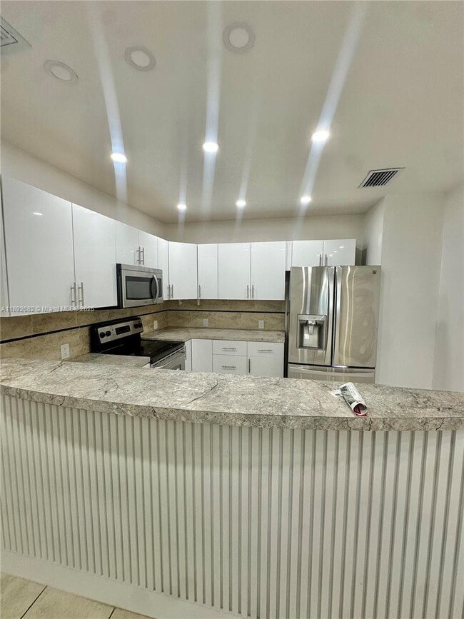 Foto del edificio - 4111 SW 33rd St