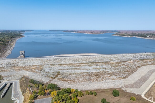 Tuttle Creek Lake is a perfect place to enjoy activities like camping, boating and hiking.