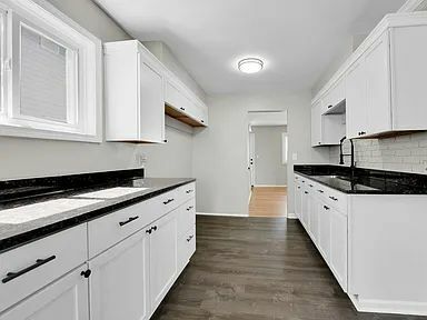Foto principal - 24364 Bolam Ave