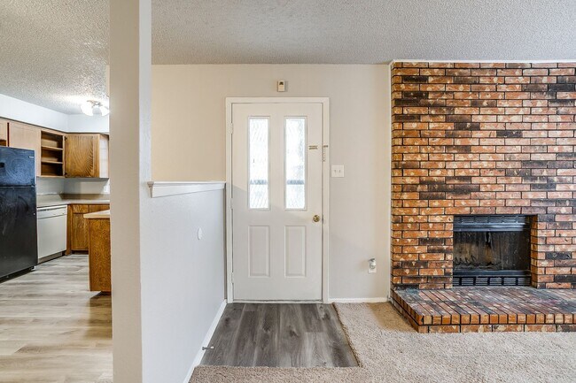 Foto del edificio - 2521 Indigo Ln