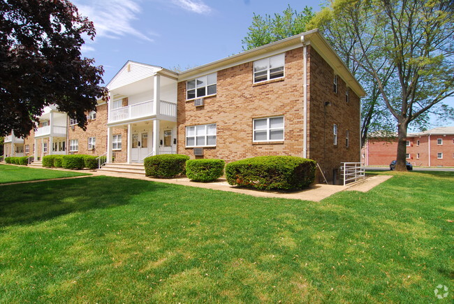 Building Photo - 1419 Buckner St