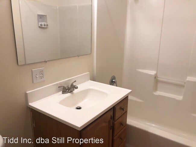Building Photo - 2 br, 1 bath House - 311 9th St NE