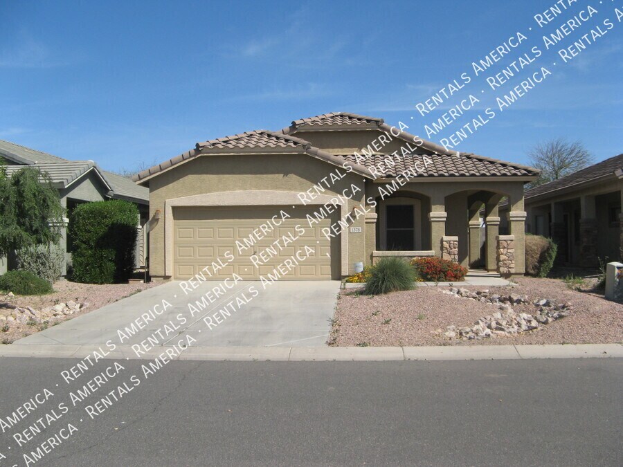 Foto principal - 1378 W Brangus Way