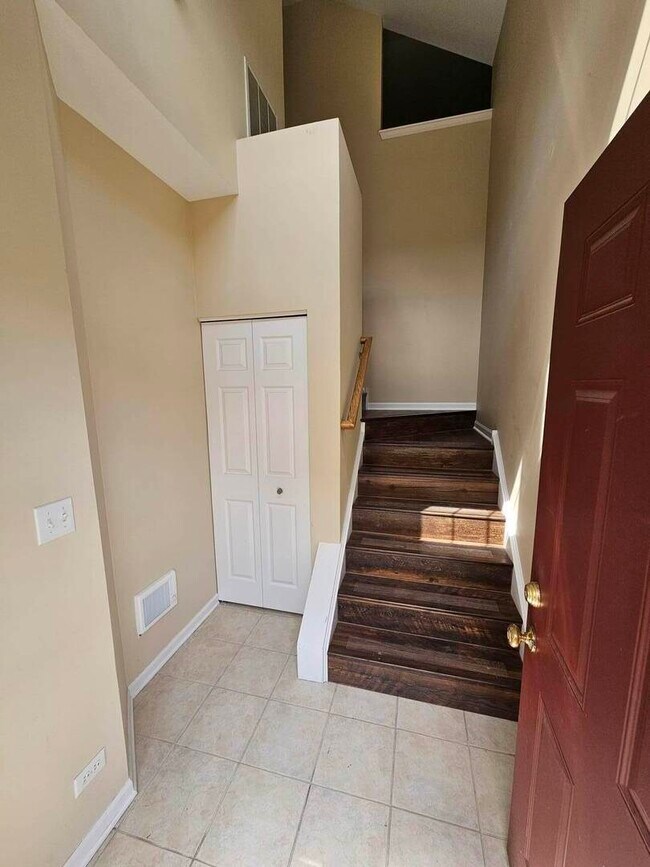 Building Photo - 2931 Stockton Ct