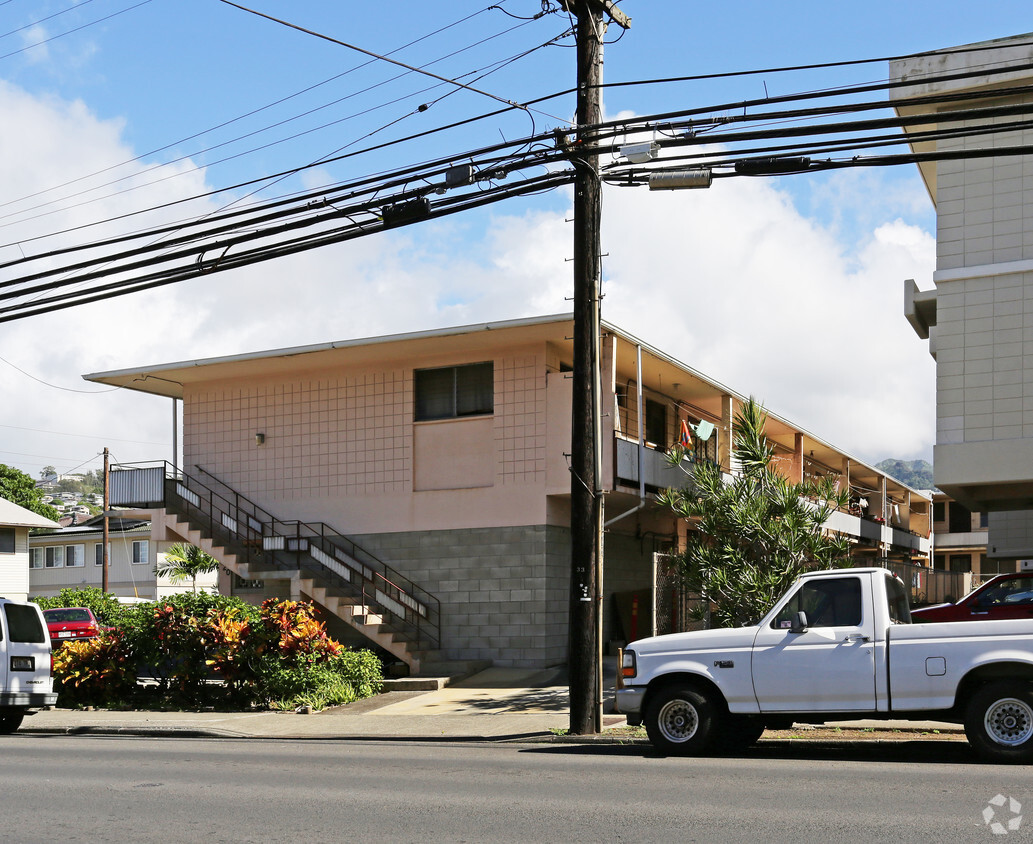 Building Photo - 420 N Kuakini St