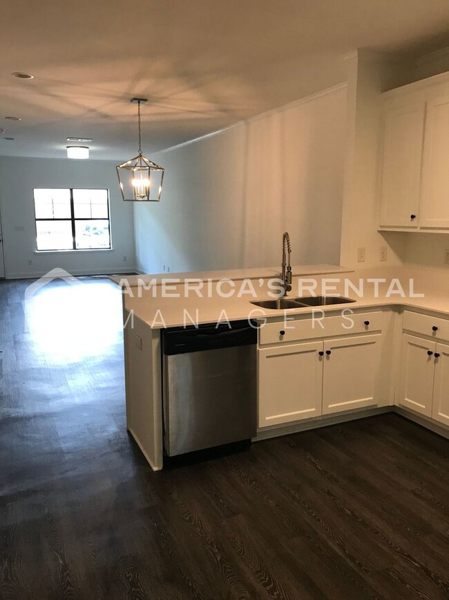 Foto del edificio - Townhome For Rent in Tuscaloosa, AL. Avail...