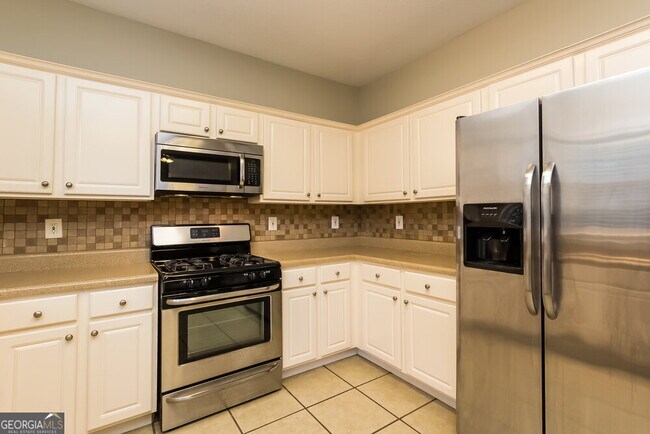 Foto del edificio - 4125 Ridgefair Dr