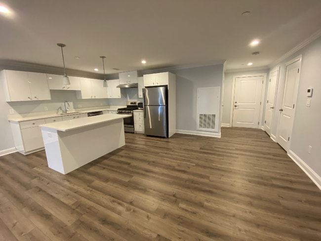 Photo - 918 Providence Hwy Apartment