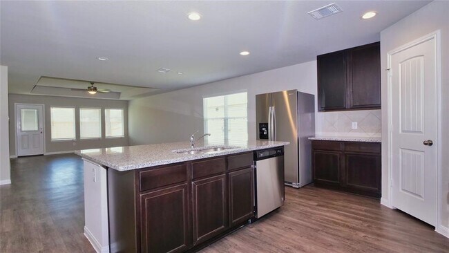 Foto del edificio - 24618 Signorelli Way