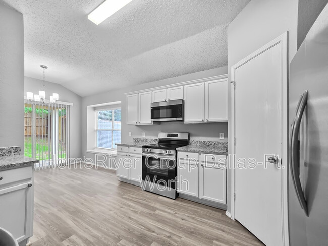 Building Photo - 117 Quail Run Dr