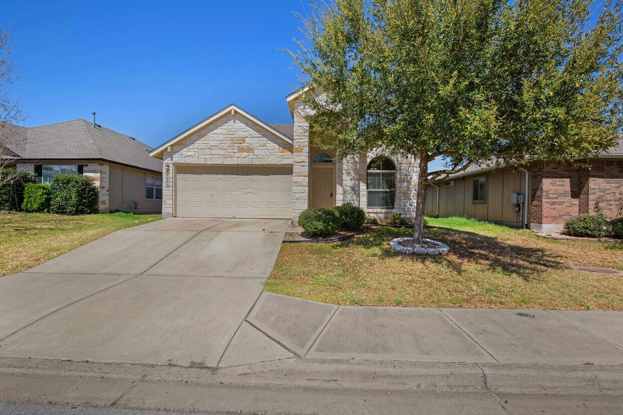 Primary Photo - 15006 Parrish Ln