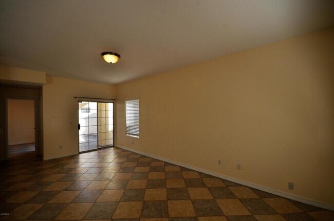 Building Photo - 1026 W Pegasus Dr