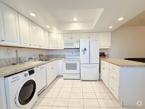Building Photo - 64281 Spyglass Ave