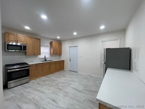 Building Photo - 90 Waterville St