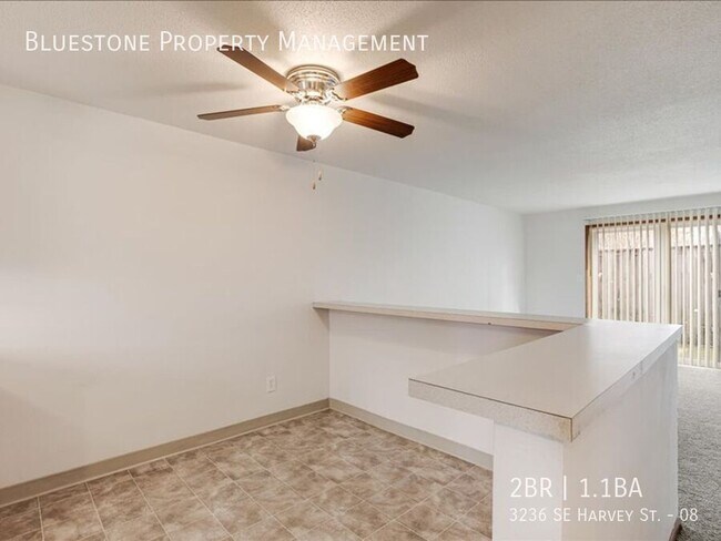 Foto del edificio - 3236 SE Harvey St