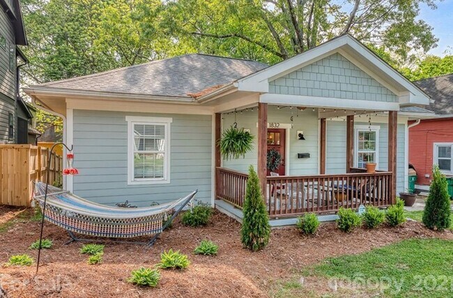 Foto del edificio - 1832 Pegram St