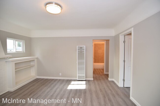 Building Photo - 2 br, 1 bath Apartment - 887 Mountain Place
