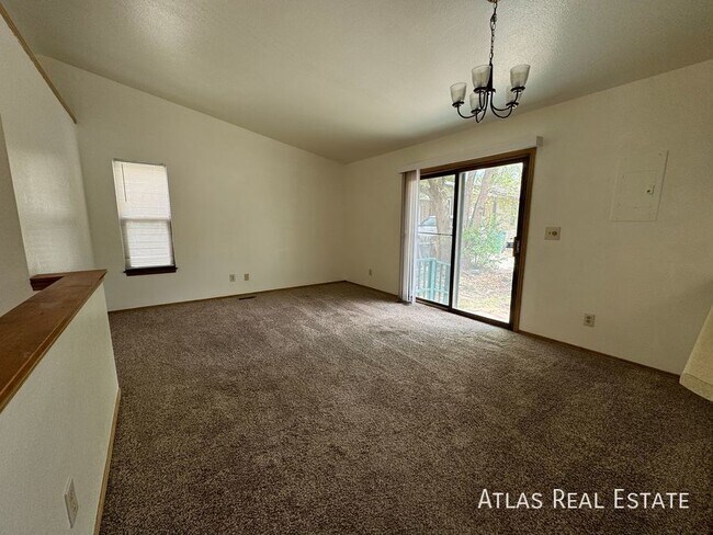Foto del edificio - 535 Prestonwood Dr