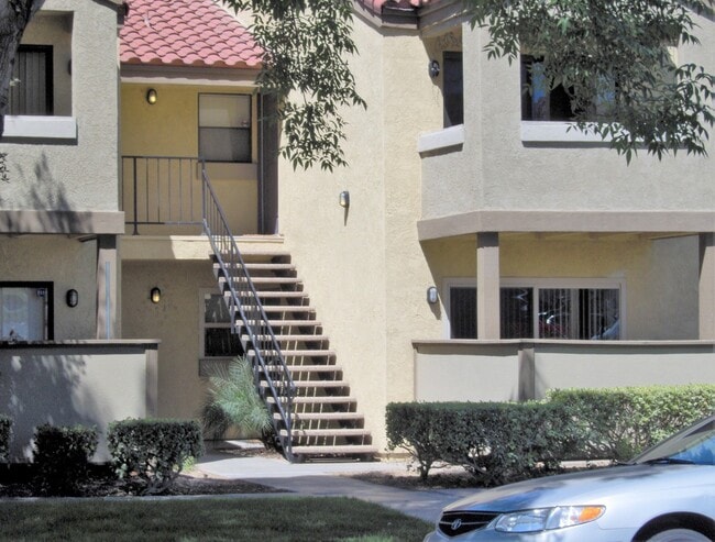 Nice 2 Bedroom 1.25 Bath close to UCR in R... - Nice 2 Bedroom 1.25 Bath close to UCR in R... Apartment