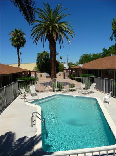 Foto principal - 645 W Hazelwood St