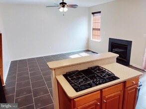 Building Photo - 1202 Ellis Ave