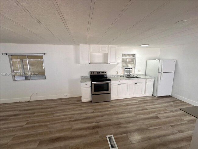 Foto del edificio - 2957 SW 54th St