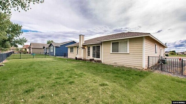Foto del edificio - 3 Bedroom, 2 Bathroom Home in Fernley