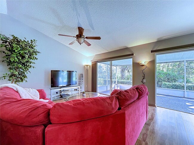 Foto del edificio - 7517 Savannah Ln