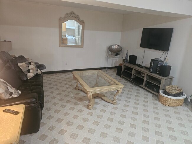 Foto del edificio - 5002 Sinope Way