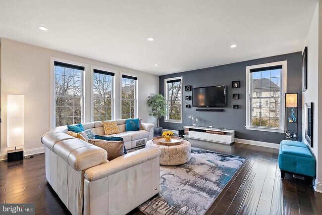 Foto del edificio - 43168 Hattontown Woods Terrace