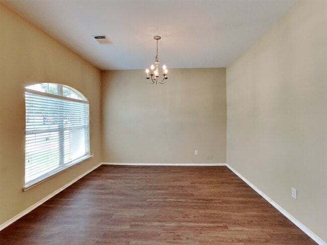 Foto del edificio - 18250 Eton Ridge Ct