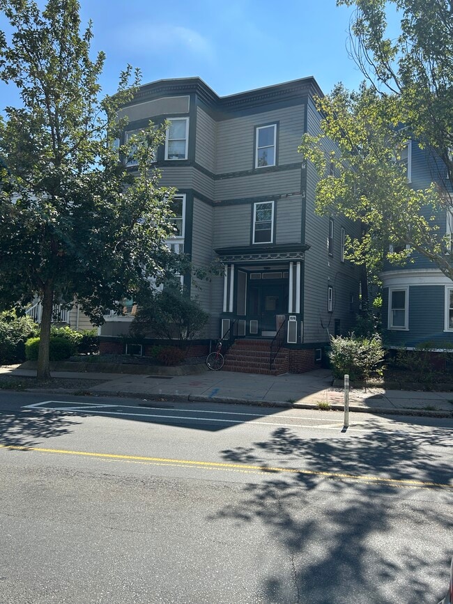 Foto del edificio - 1576 Cambridge St