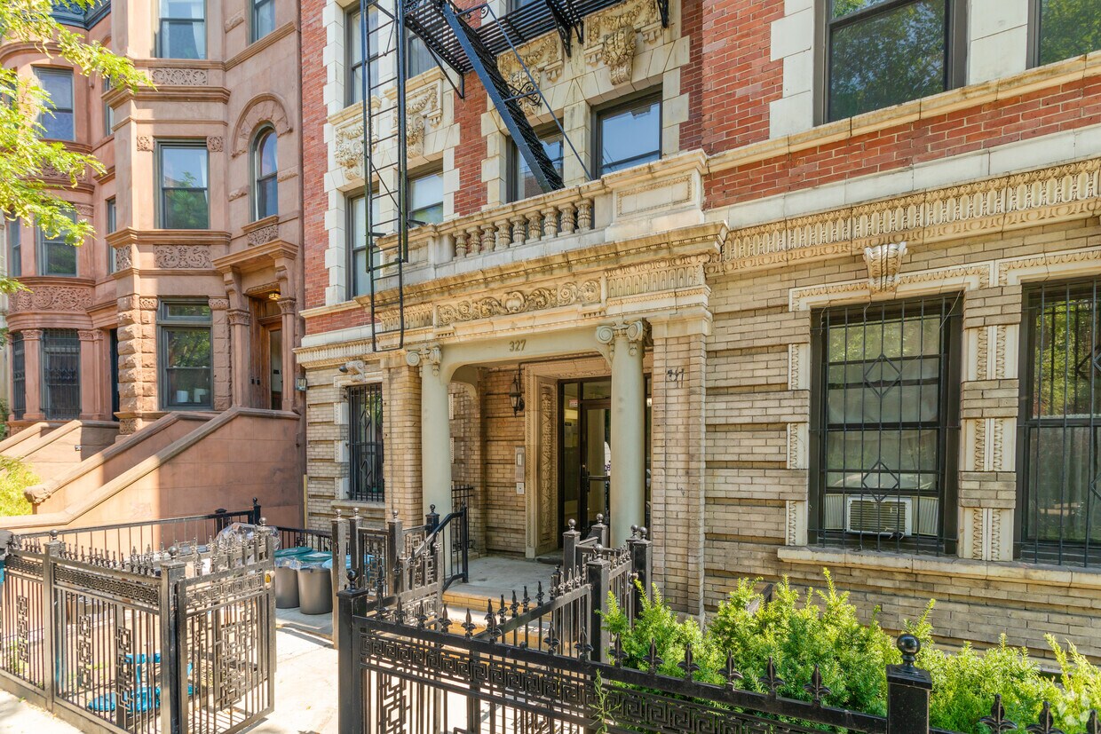 Building Photo - 327 Sterling Pl