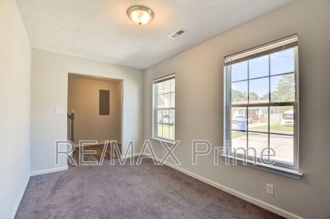 Foto del edificio - 4164 Reid St