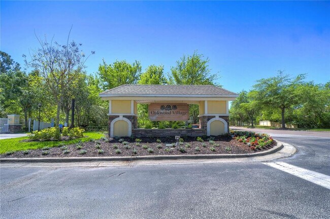 Building Photo - 8526 Brushleaf Way