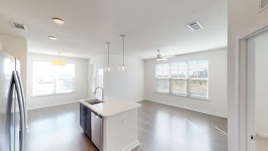 Interior Photo - Essex Luxe Apartments