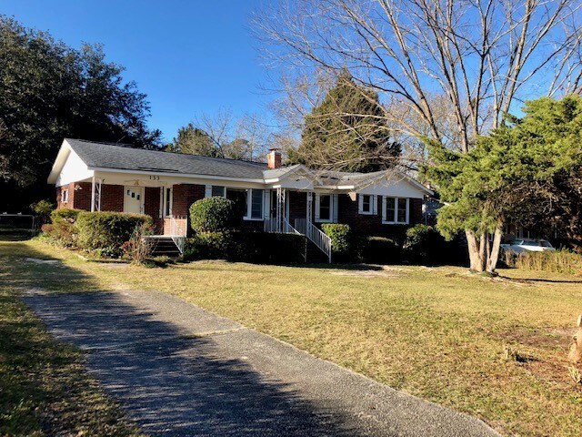 Building Photo - 133 Matheny Dr