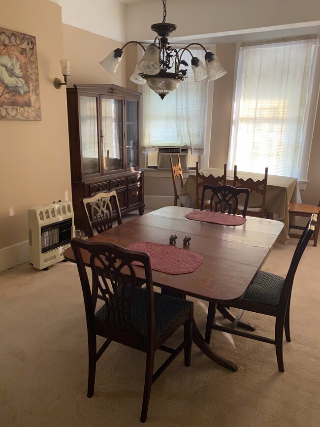 Dining - 1313 W Montgomery Rd