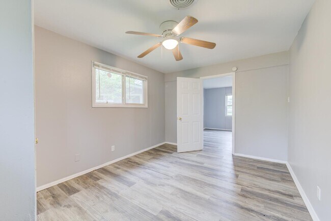 Building Photo - 6837 St Olaf Dr