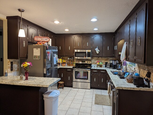 Foto del edificio - 2368 Culleoka Hwy