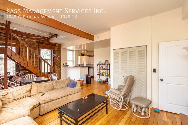 Photo - 1048 W Dickens Ave Apartment