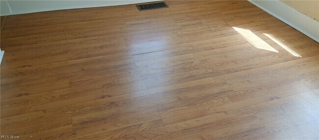 Foto del edificio - 956 Grant Ave