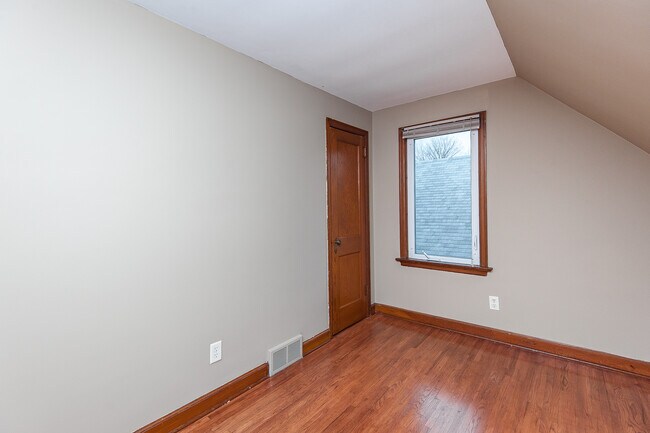 Foto del edificio - 1012 4th St SE