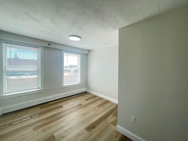 Foto del edificio - 251 Pine St